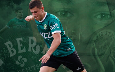 𝐎𝐅𝐈𝐂𝐈𝐀𝐋 📝 Iván Vidarte renueva con el club y cumplirá formará parte de la primera plantilla de manera oficial tras acabar su etapa juvenil.